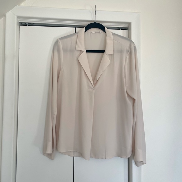 LUSH Clothing Flowy Blouse - Picture 1 of 6